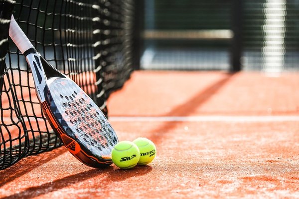 Quels sont les équipements pour la pratique du padel ?